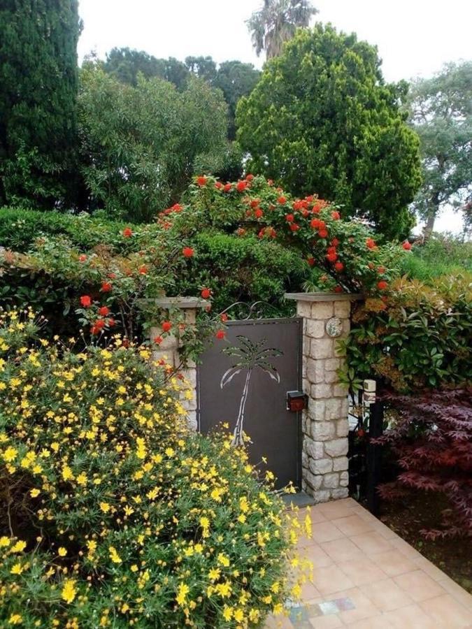 Villa Gaia - Luxury Villa, Pool & Wellness Rooms Bordighera Exterior photo