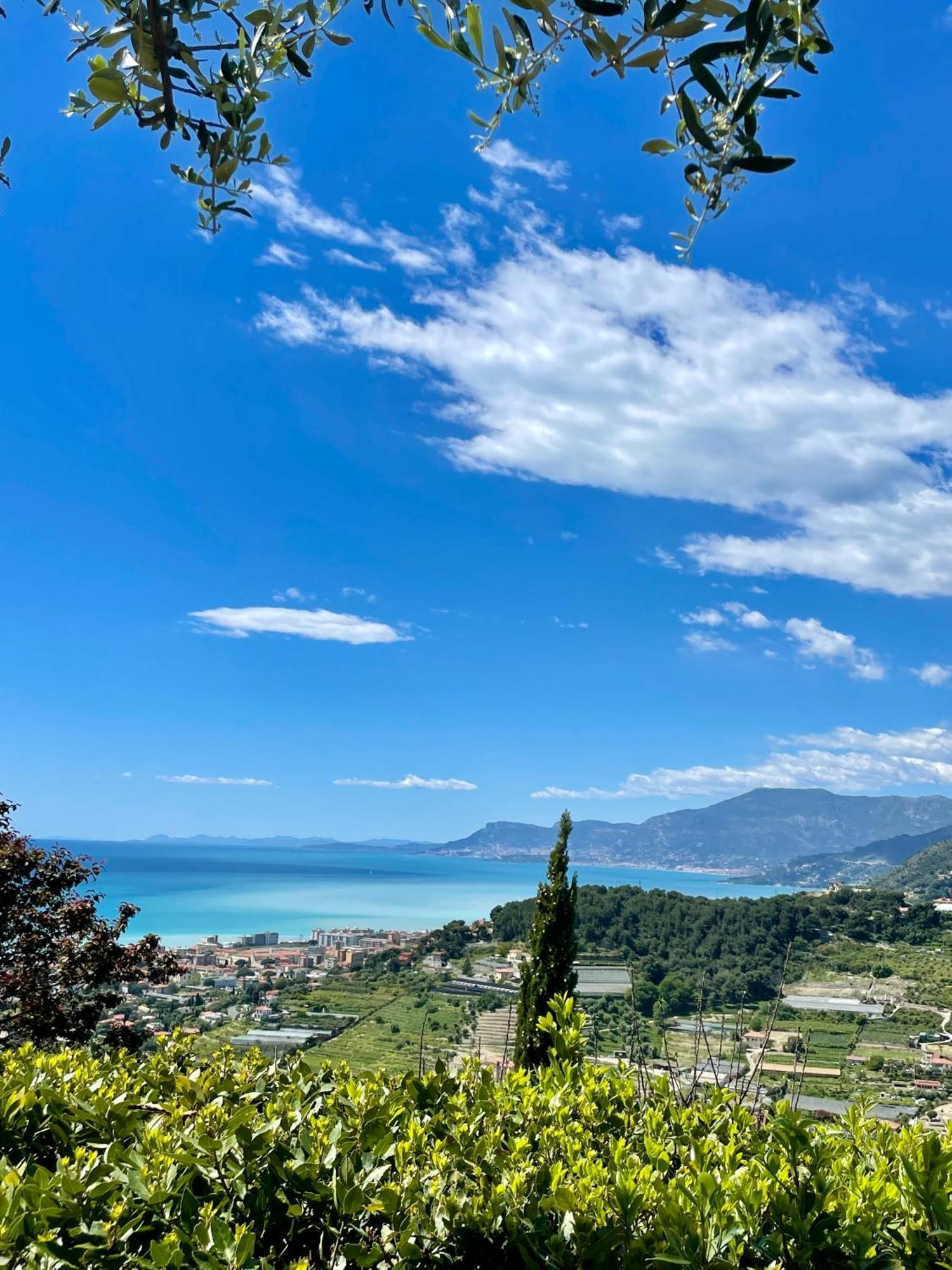 Villa Gaia - Luxury Villa, Pool & Wellness Rooms Bordighera Exterior photo